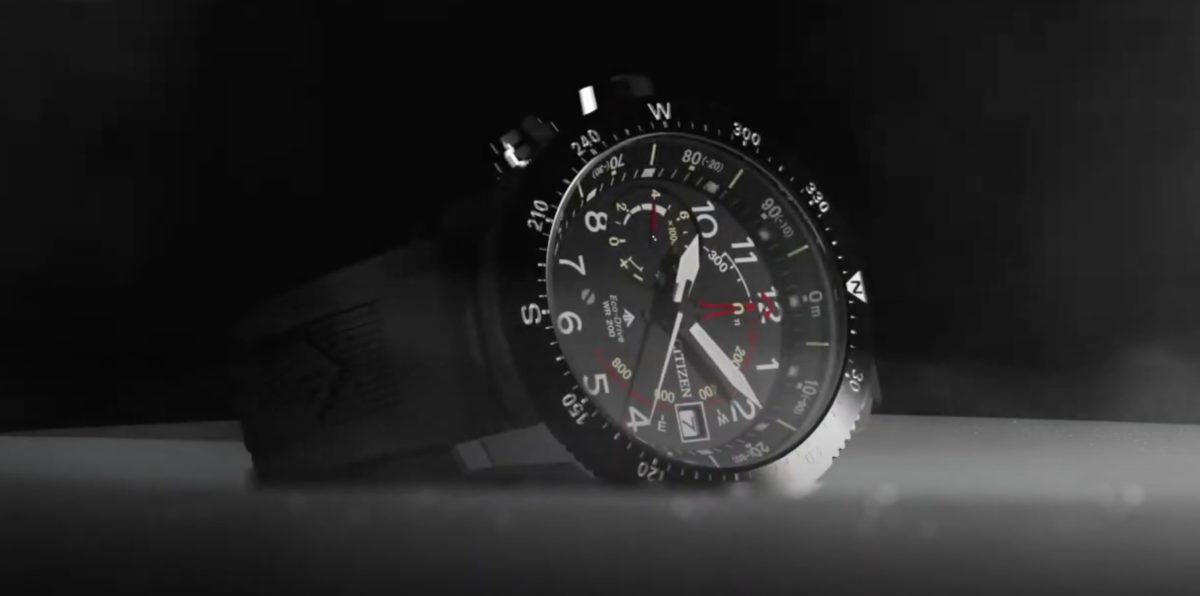 Citizen survival watch with an anti-reflective mineral glass