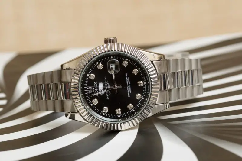 Rolex watch with ridged bezel design