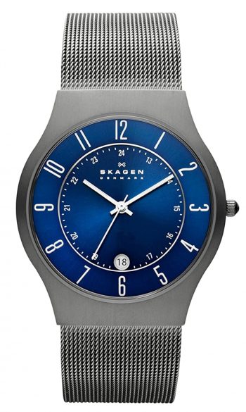 Minimalistic watch with blue dial and metal mesh band