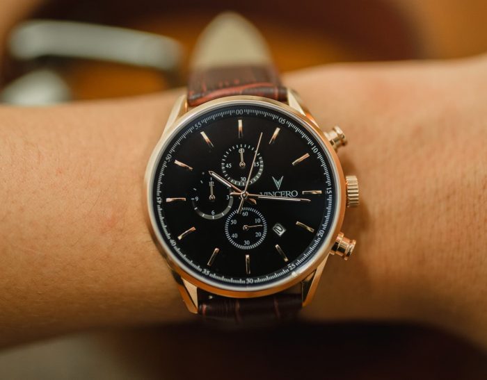 Refined Vincero watch with a leather strap